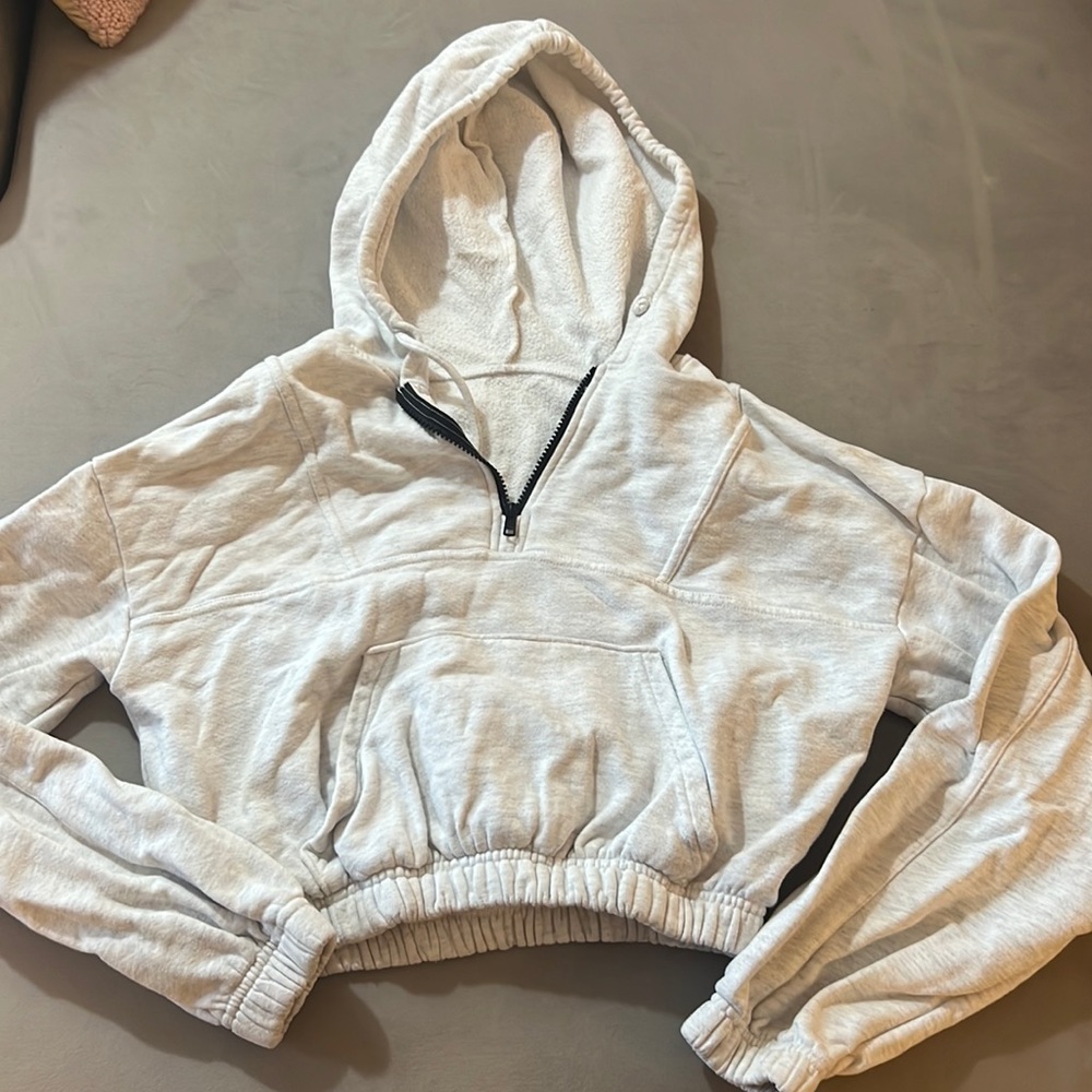 White cropped hoodie